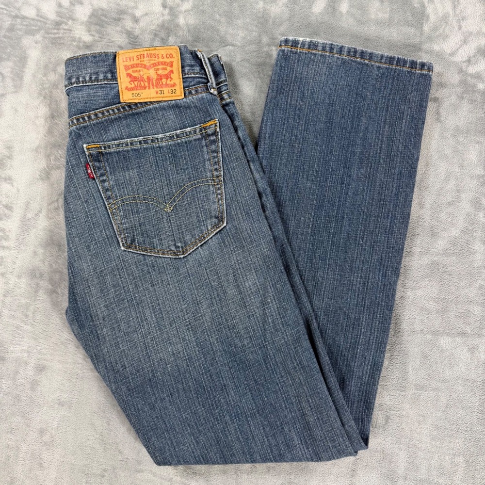 Levi's 505 Regular Fit Straight Leg Jeans Men's Size 31x32 Blue Denim Pants
